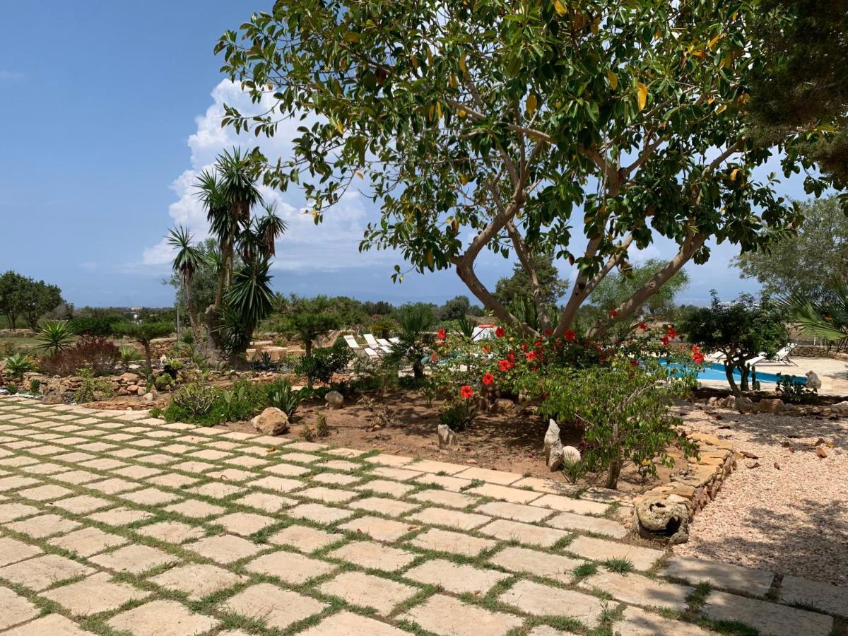 Apartamentos Vista Vedra La Savina  Exterior photo